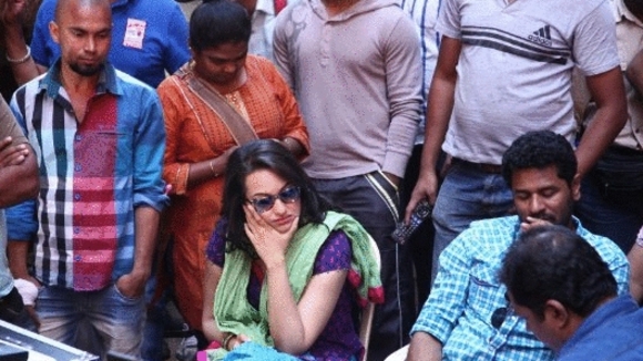 Photo from the movie Rowdy Rathore [2012]