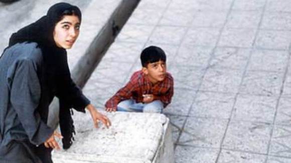 Photo from the movie The Apple [1998]