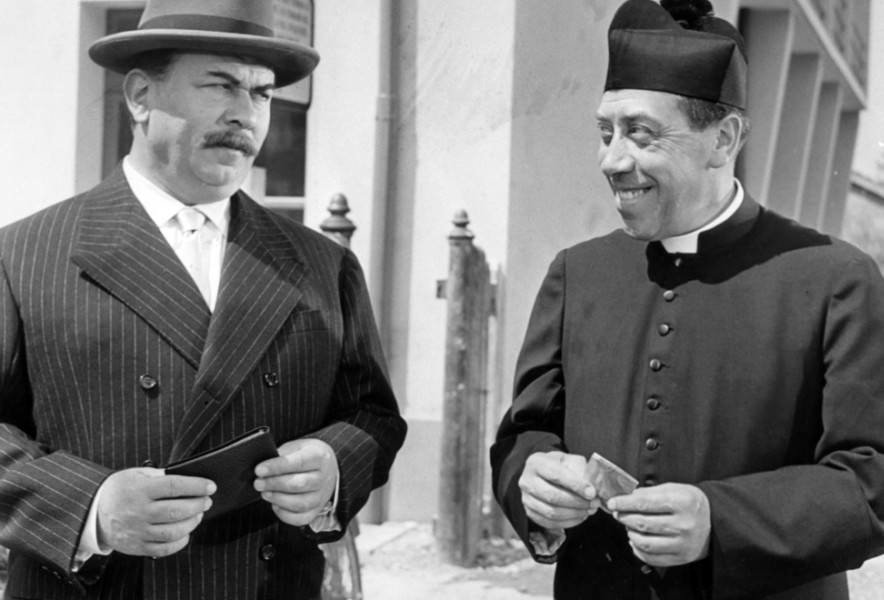Photo from the movie Don Camillo: Monsignor
