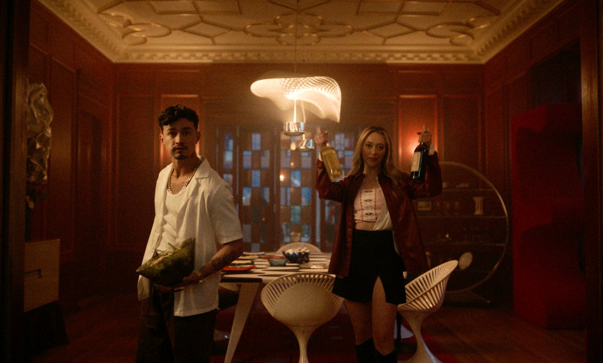 Photo from the movie It's What's Inside