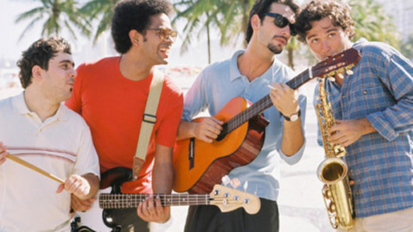 Photo from the movie Out of Tune