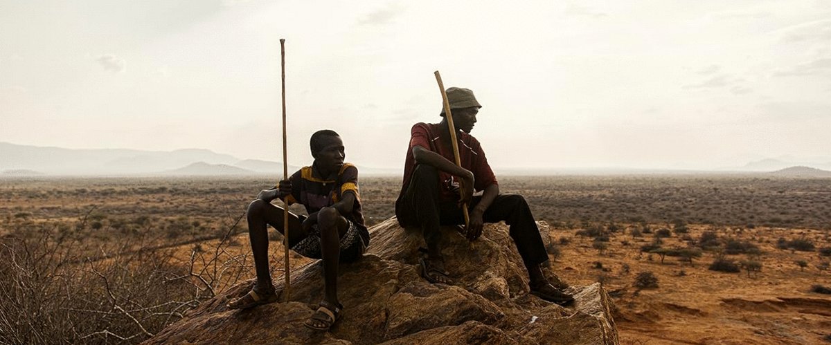 Photo from the movie Between the Rains [2023]