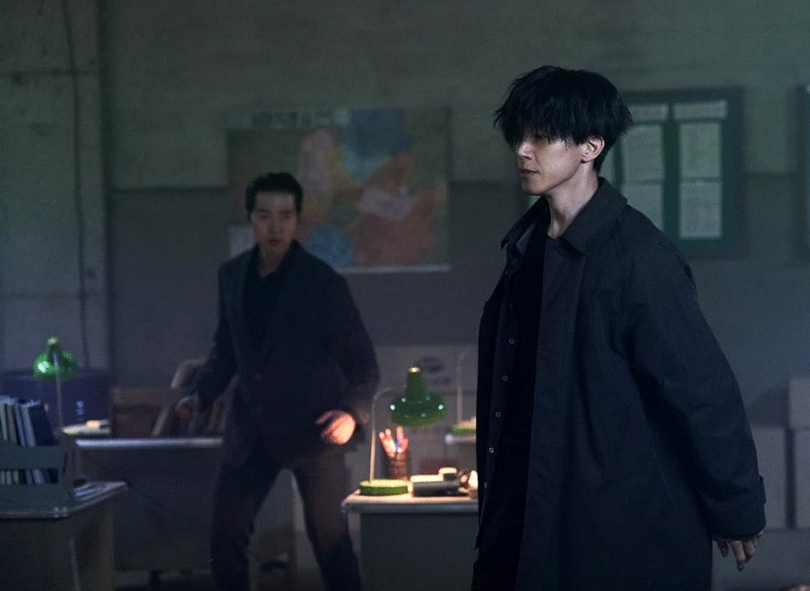 Photo from the movie Pagwa [2025]