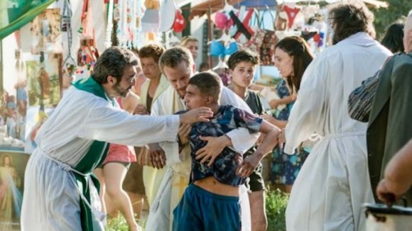 Photo from the movie White Elephant