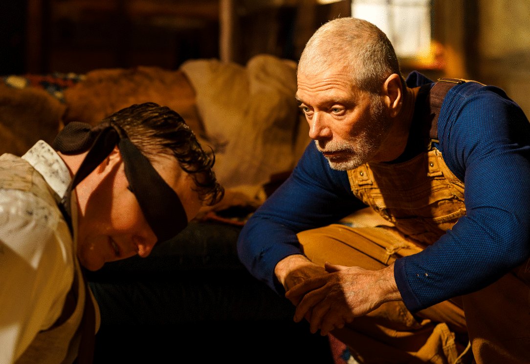 Photo from the movie Old Man