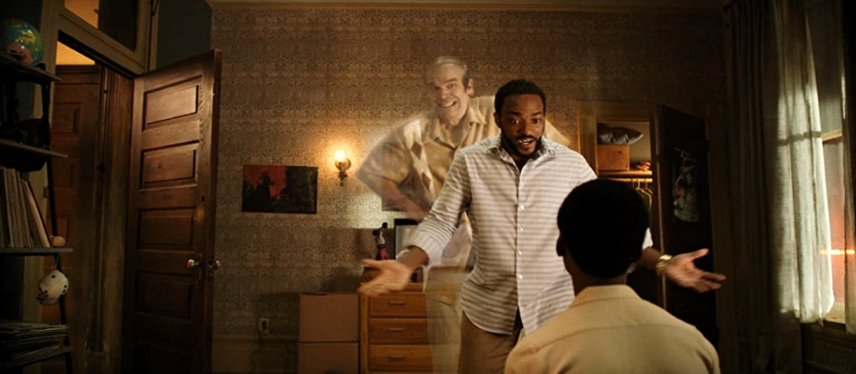 Photo from the movie We Have a Ghost