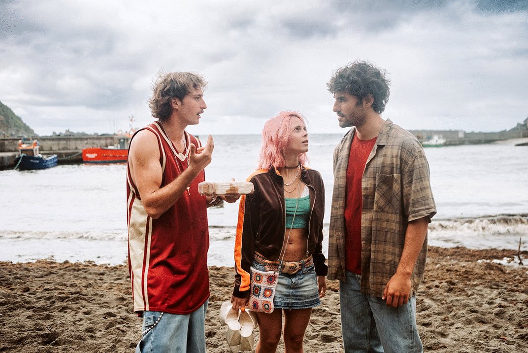 Photo from the movie Turn of the Tide