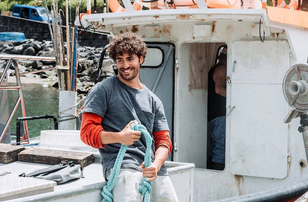 Photo from the movie Turn of the Tide