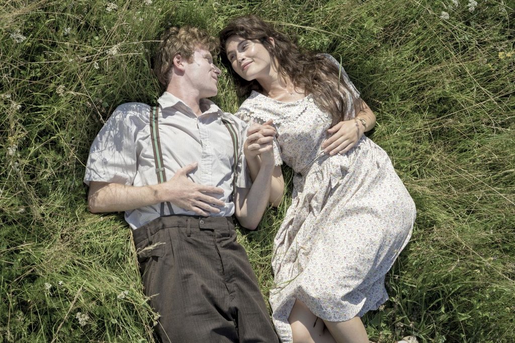 Photo from the movie The History of Love [2016]