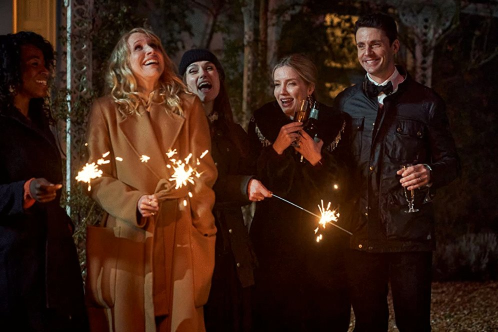 Photo from the movie Silent Night [2021]