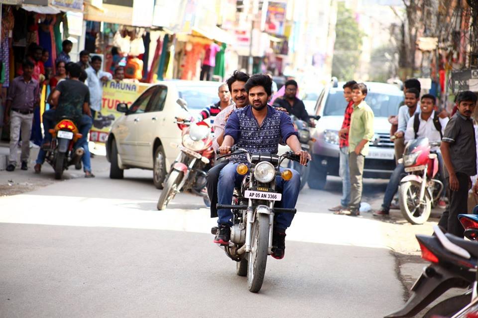 Photo du film Jayammu Nischayammu Raa