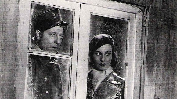 Photo from the movie Le Quai des brumes [1938]