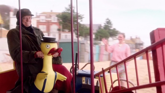 Photo from the movie The Lady in the Van