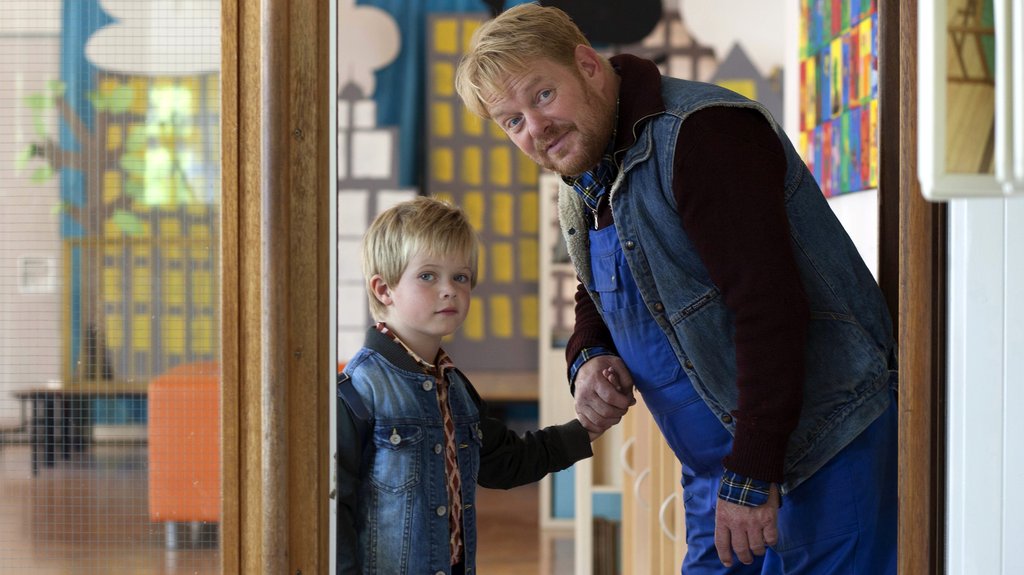 Photo from the movie My Giraffe [2017]