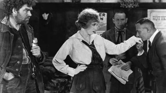 Photo du film Blind Husbands