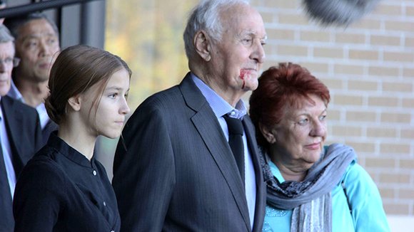 Photo from the movie No Deposit