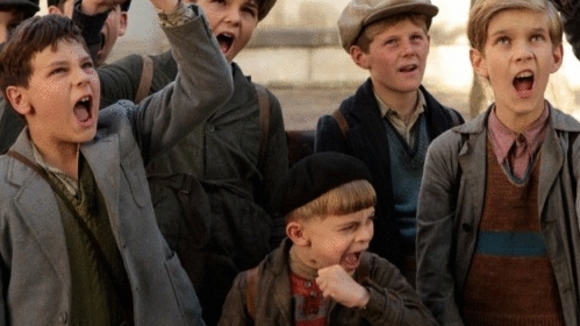 Photo from the movie War of the Buttons