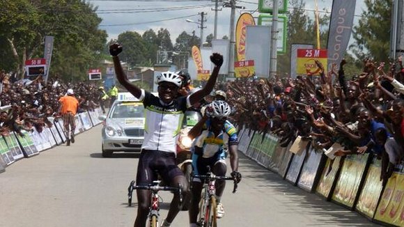 Photo du film Rising from Ashes