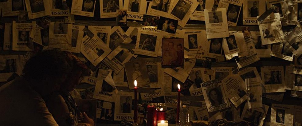 Photo du film At Night Comes Wolves [2021]