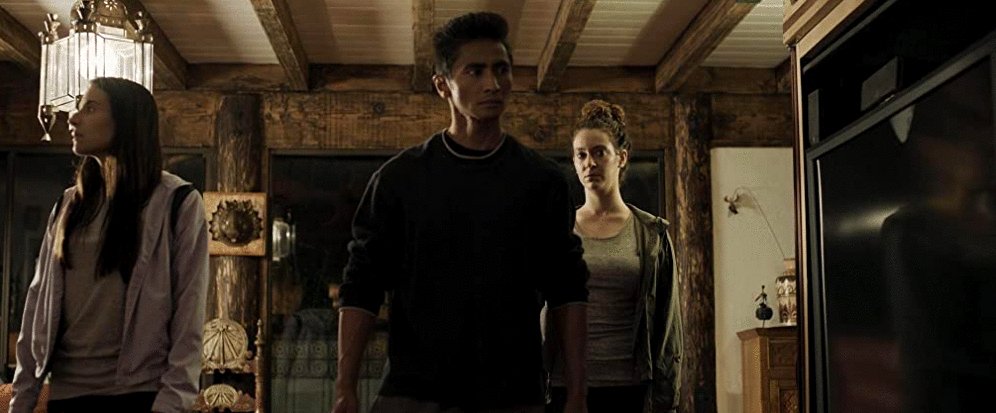 Photo du film At Night Comes Wolves [2021]