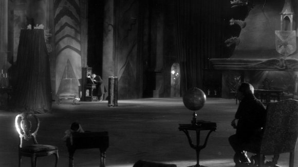 Photo from the movie The Fall of the House of Usher [1928]