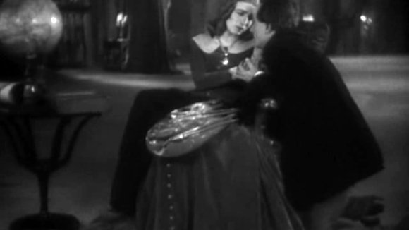 Photo from the movie The Fall of the House of Usher [1928]