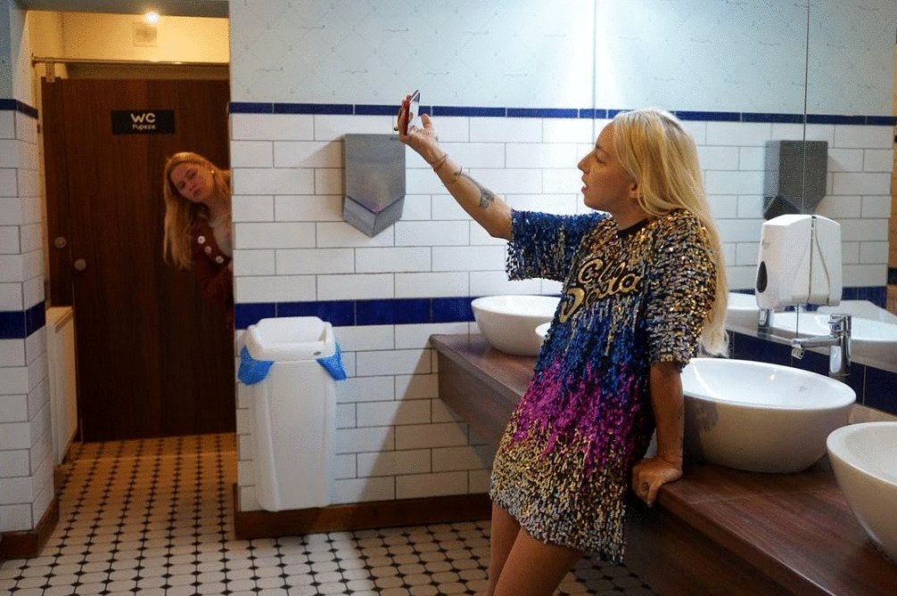 Photo du film N'attendez pas trop de la fin du monde