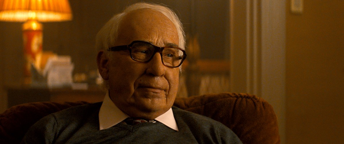 Photo from the movie Simone: Woman of the Century