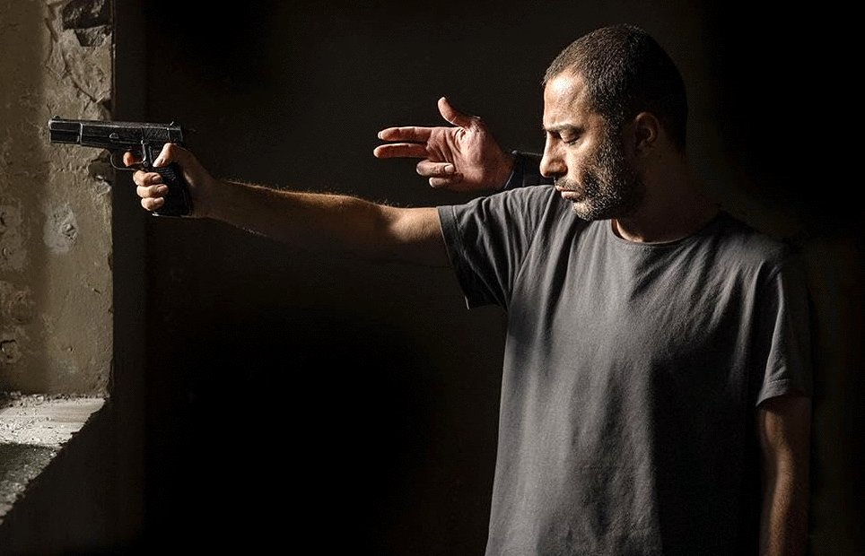 Photo from the movie Beyond the Wall