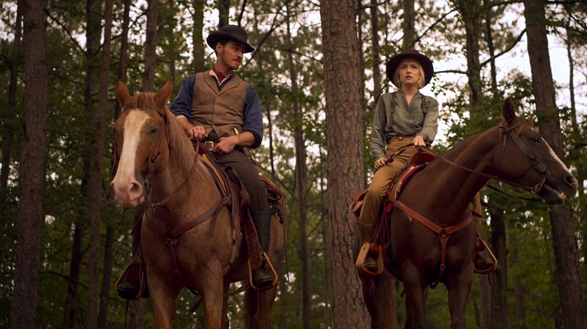 Photo from the movie Dolly Parton's Heartstrings