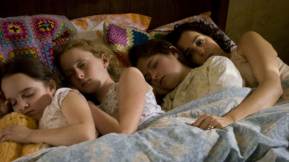 Photo from the movie Sisters