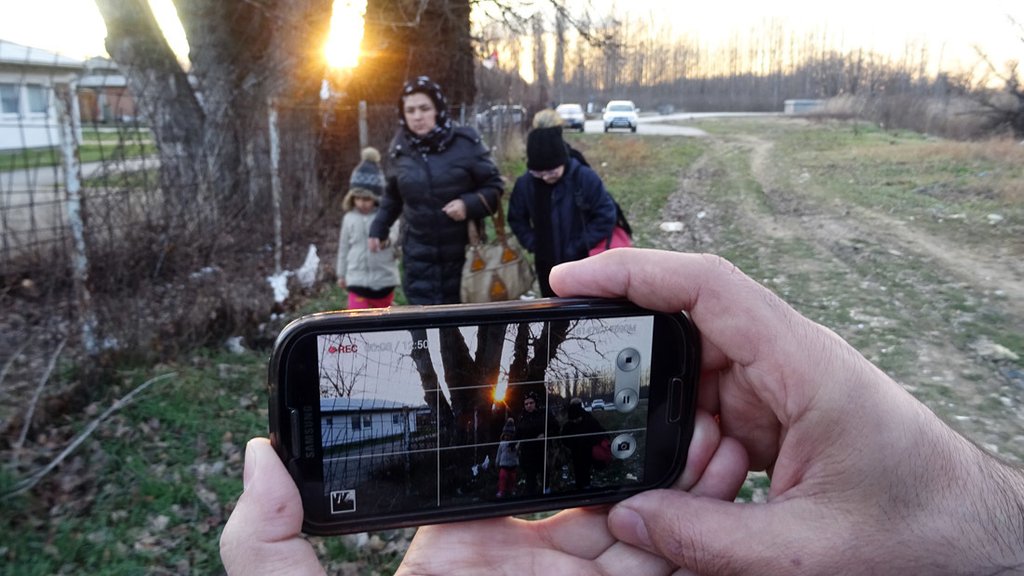 Photo from the movie Midnight Traveler [2019]