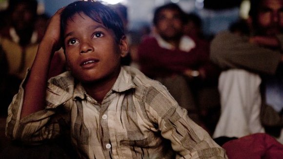 Photo from the movie The Cinema Travellers [2016]