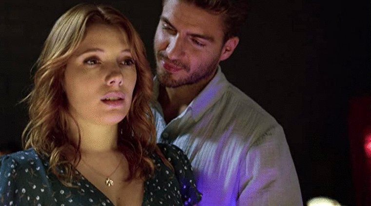 Photo from the movie Valeria [2020]