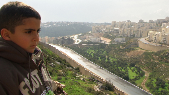 Photo du film 5 Caméras Brisées