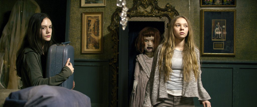 Photo from the movie Ghostland [2018]