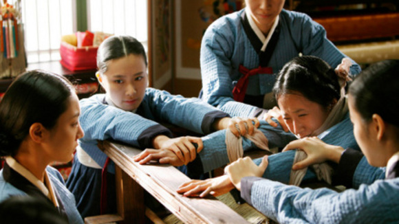 Photo from the movie Shadows in the Palace [2007]