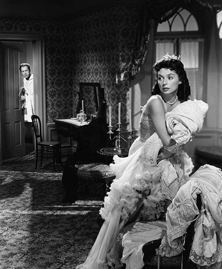 Photo from the movie The Four Poster