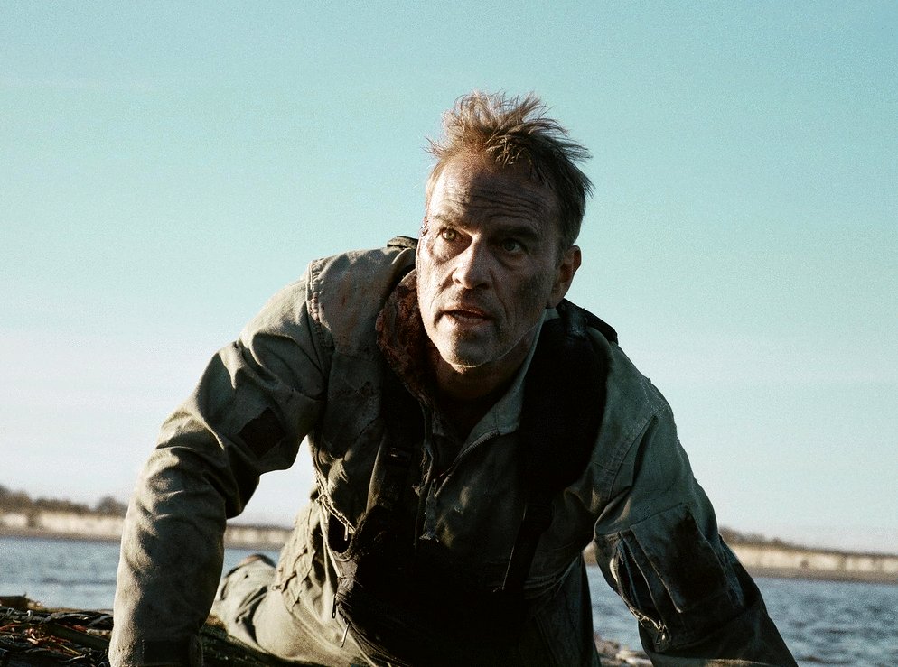 Photo from the movie Waiting for the Storms