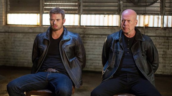 Photo from the movie Extraction