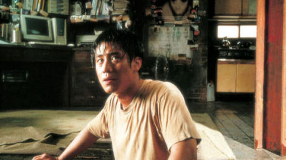 Photo from the movie Save the Green Planet! [2003]