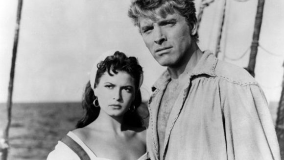 Photo from the movie The Crimson Pirate