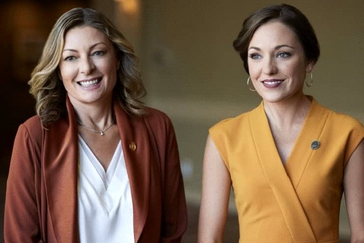 Photo du film Raise a Glass to Love