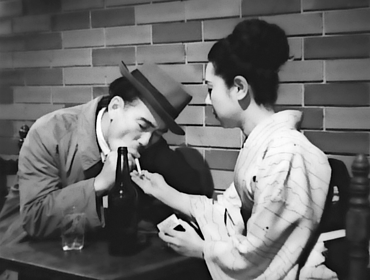 Photo from the movie Ginza Cosmetics [1951]