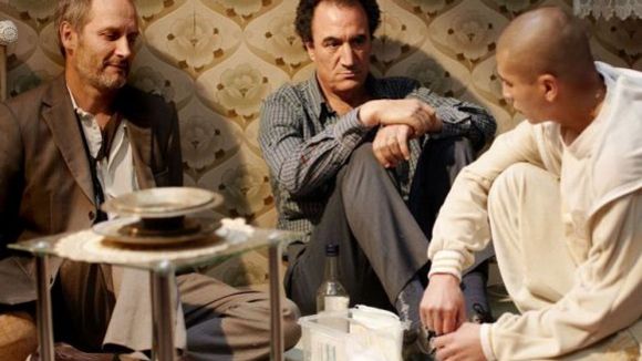 Photo du film Top Floor Left Wing