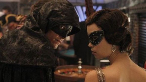 Photo from the movie The Cape [2011]