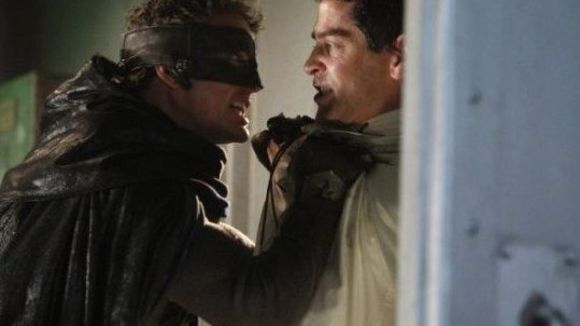 Photo from the movie The Cape [2011]