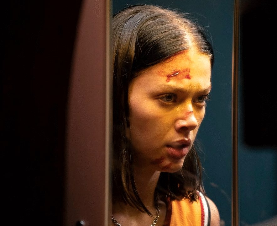 Photo from the movie Into the Deep