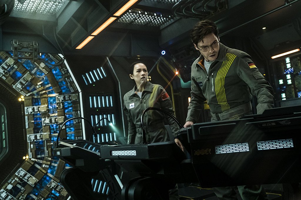Photo from the movie The Cloverfield Paradox