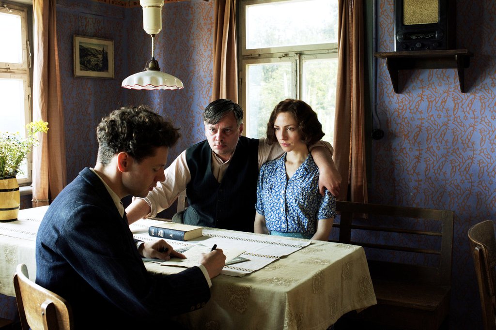 Photo from the movie 13 Minutes